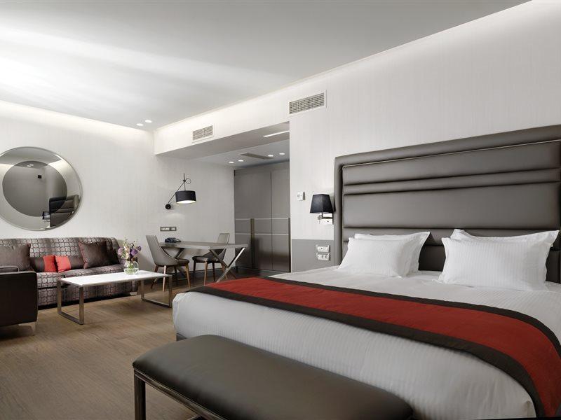 Holiday Suites Афины Экстерьер фото