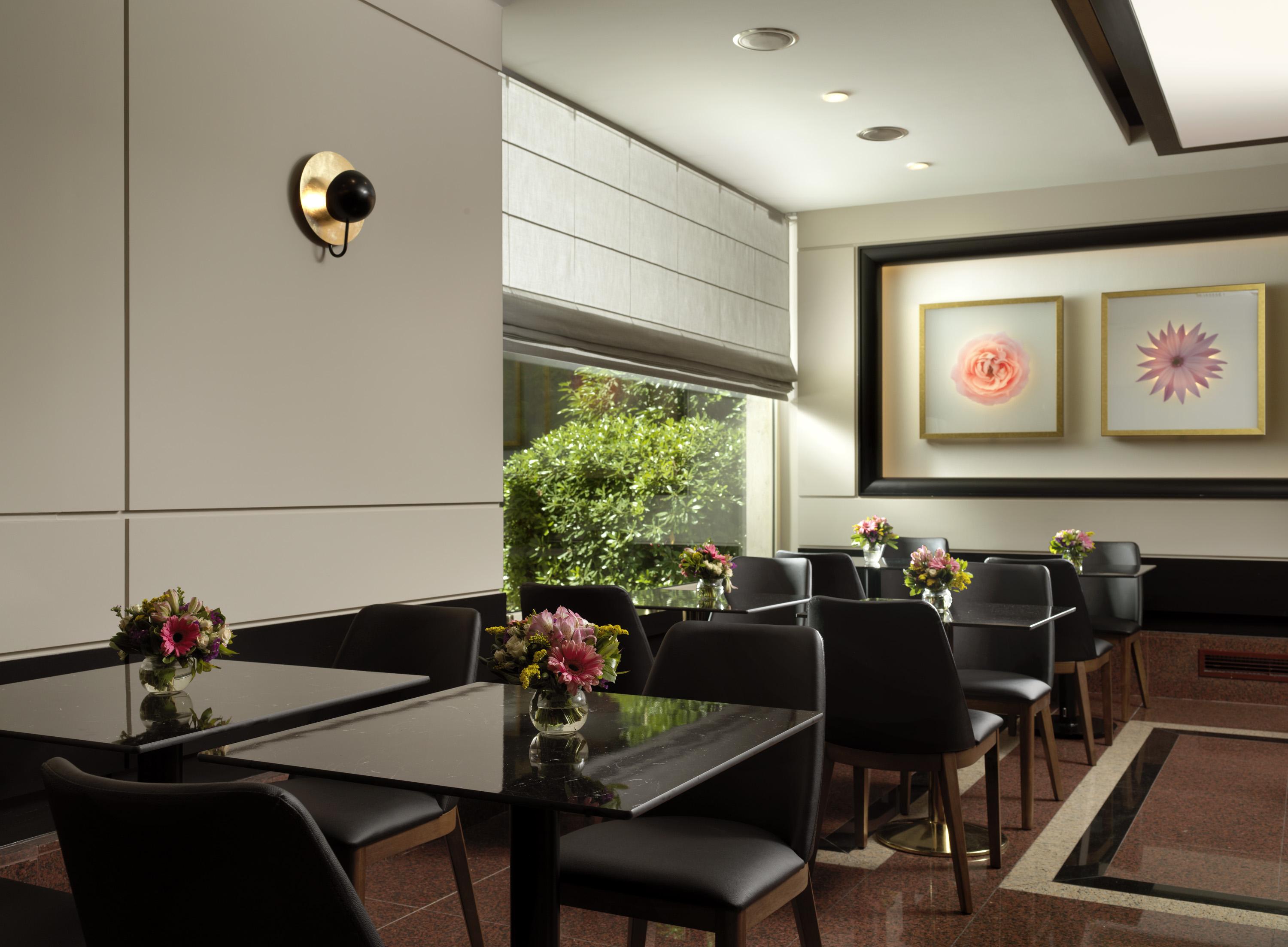 Holiday Suites Афины Экстерьер фото