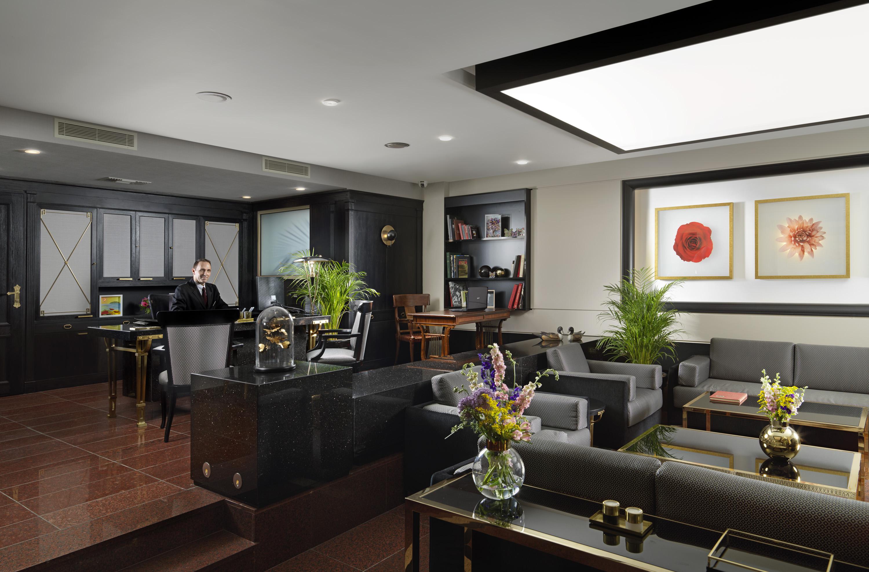 Holiday Suites Афины Экстерьер фото