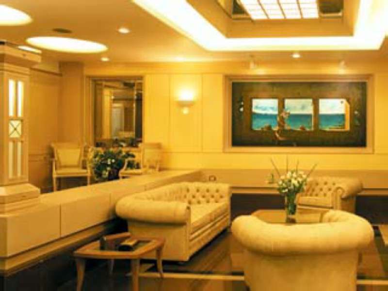 Holiday Suites Афины Экстерьер фото